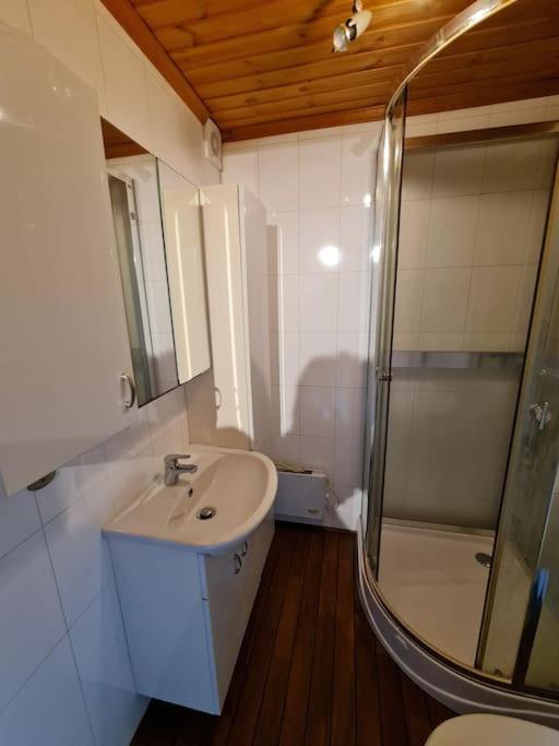 Cozy Apartment In The City Center Of Strömstad Εξωτερικό φωτογραφία