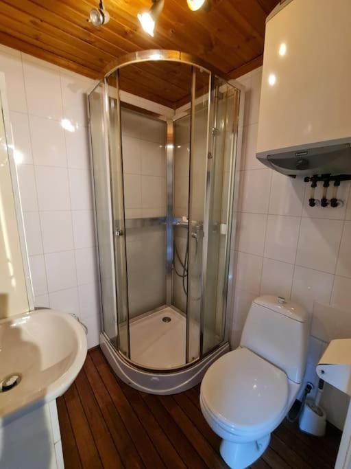 Cozy Apartment In The City Center Of Strömstad Εξωτερικό φωτογραφία